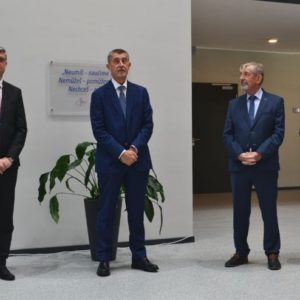 TOS VARNSDORF autoridades El Primer Ministro de República Checa inaugura el nuevo Centro de Formación profesional de TOS VARNSDORF