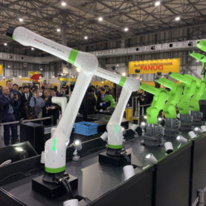 CRX-10iA launch iREX robot line-up 2 FANUC presenta un nuevo robot colaborativo ligero: el CRX-10iA