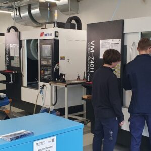 Imagen1 Las incubadoras fabricadas en Salesianos Pamplona salvan vidas por todo el mundo