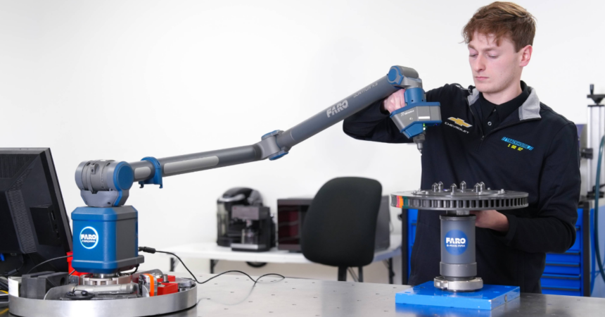 FARO CREAFORM reduce el tiempo de obtención de datos del Laser Line Probe en superficies complejas